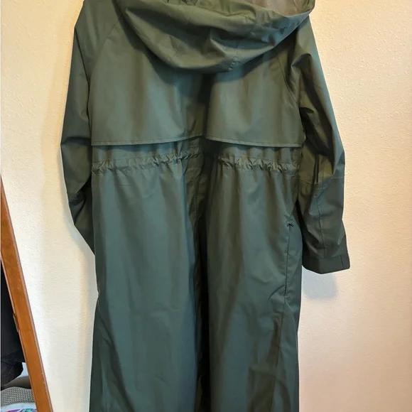NWT Quince Green Weatherproof Rain Trench Coat - Picture 4 of 5